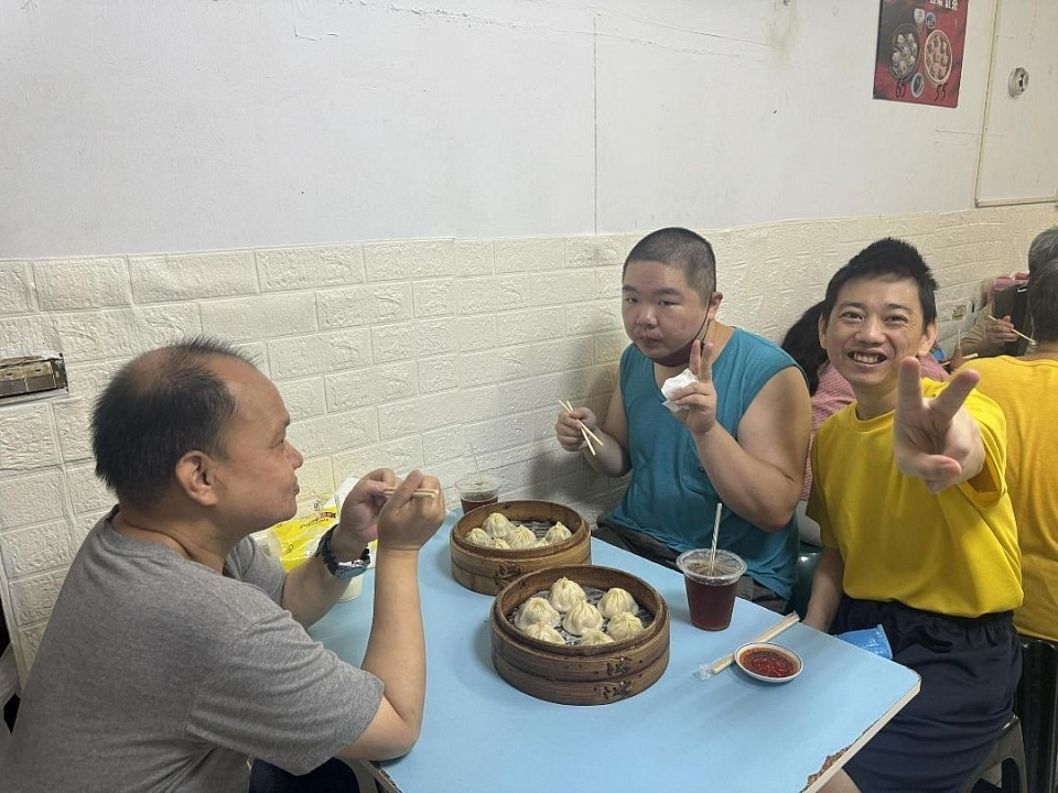 財務控管與自主訓練（大湳市場採購與美食）